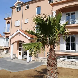  Apartment Mk Nin